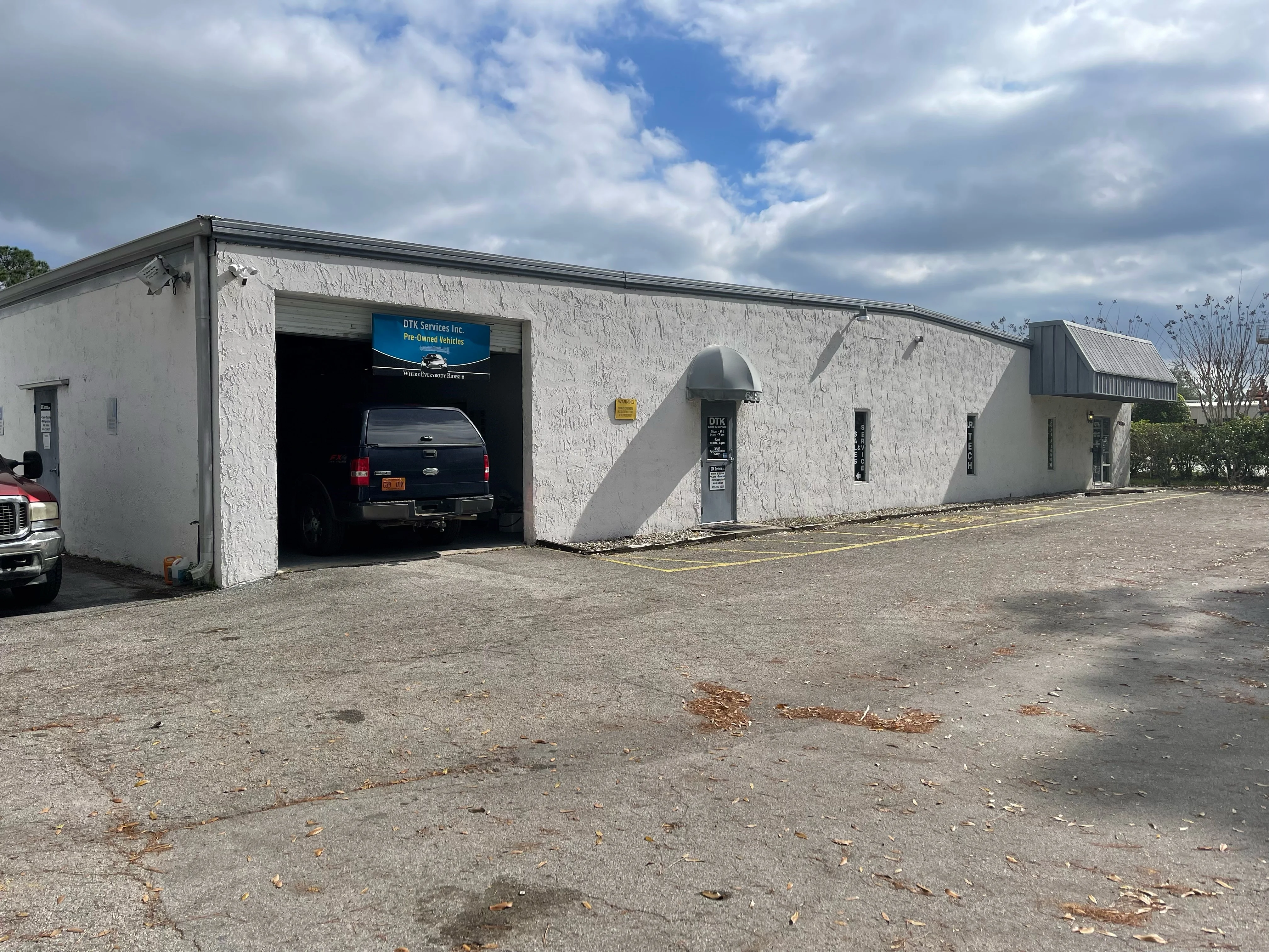 645 Hickman Cir - industrial in Sanford, FL