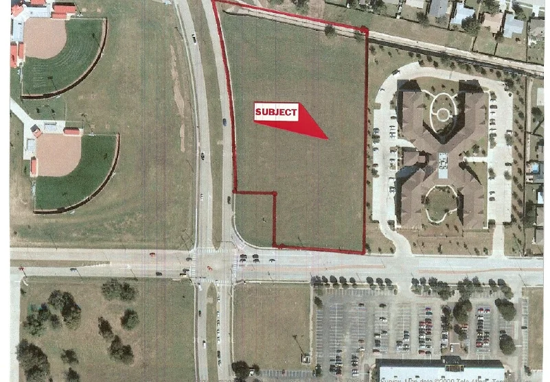 1001 E Arbrook Blvd — Sale in Arlington, TX, photo 1 of 4
