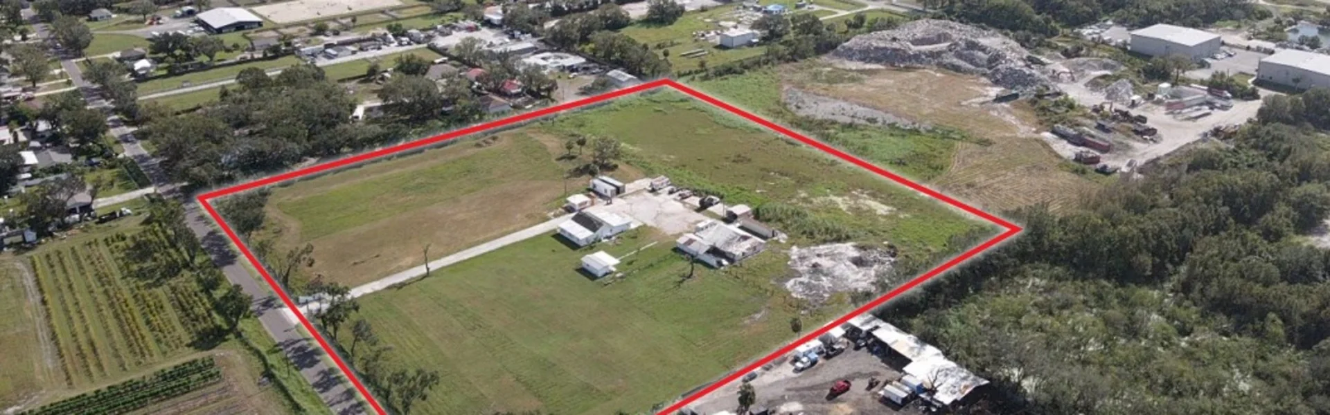 5717 36th Ave S - photo 4 - Tampa, FL