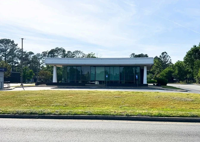 Former Bank Branch — Sale in Macon, GA, photo 1 of 4
