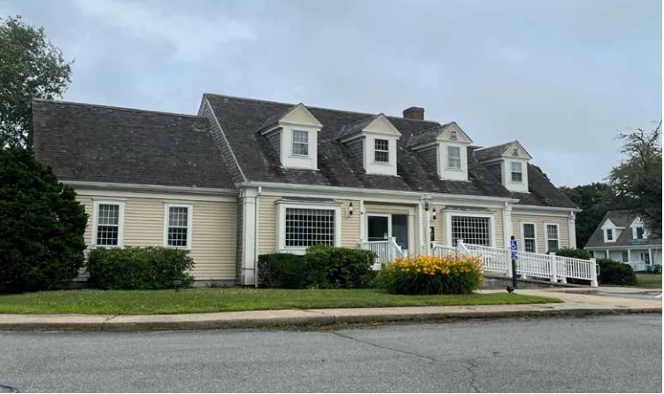 Free standing Building with Drive-Thru — Sale in Brewster, MA, photo 1 of 1