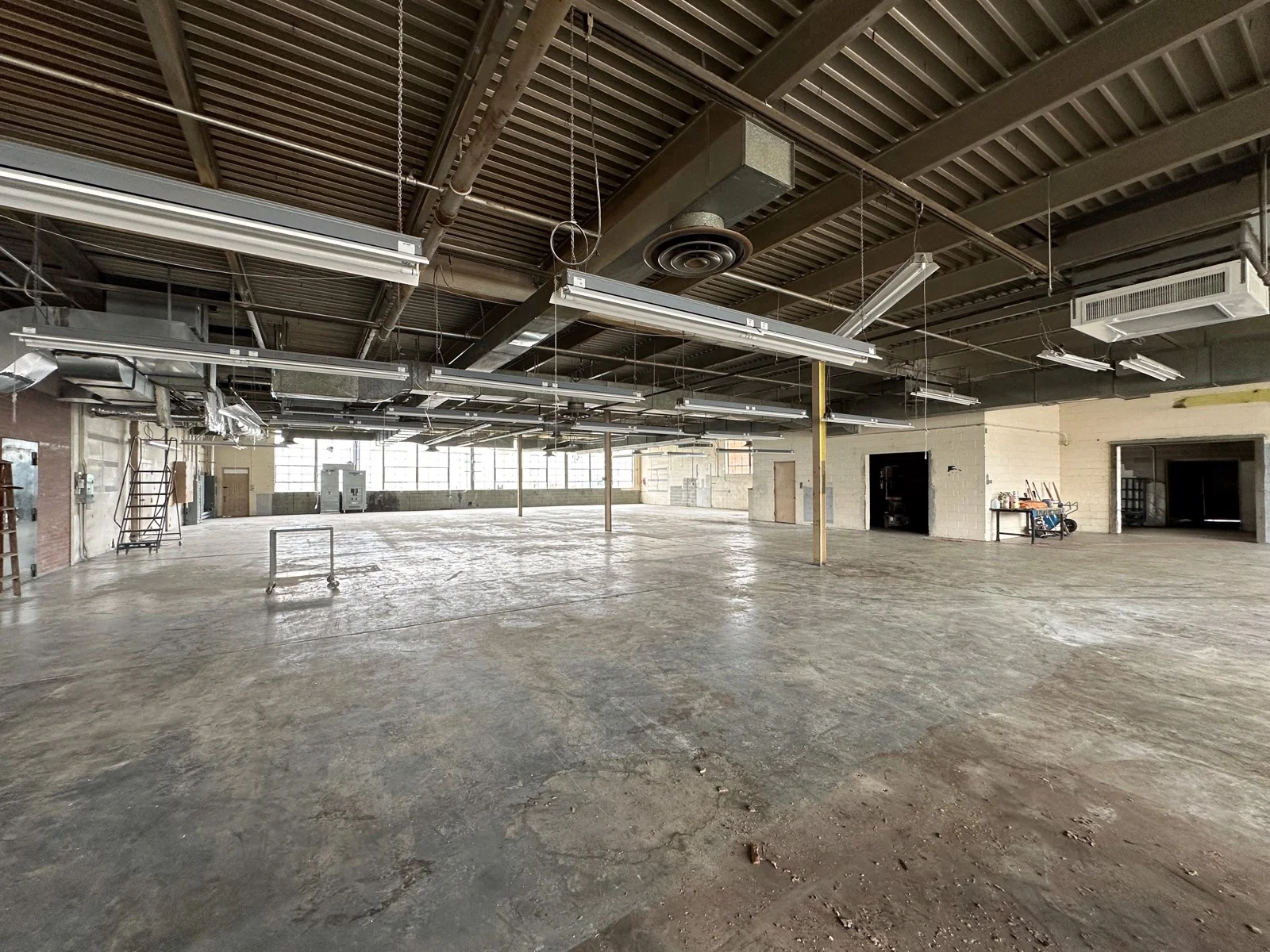 Industrial in Hartford, CT — Lease in Hartford, CT, photo 5 of 7