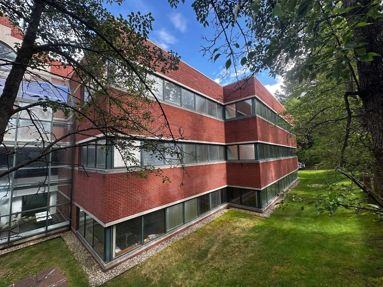 Office in Simsbury, CT — Sale in Simsbury, CT, photo 4 of 5