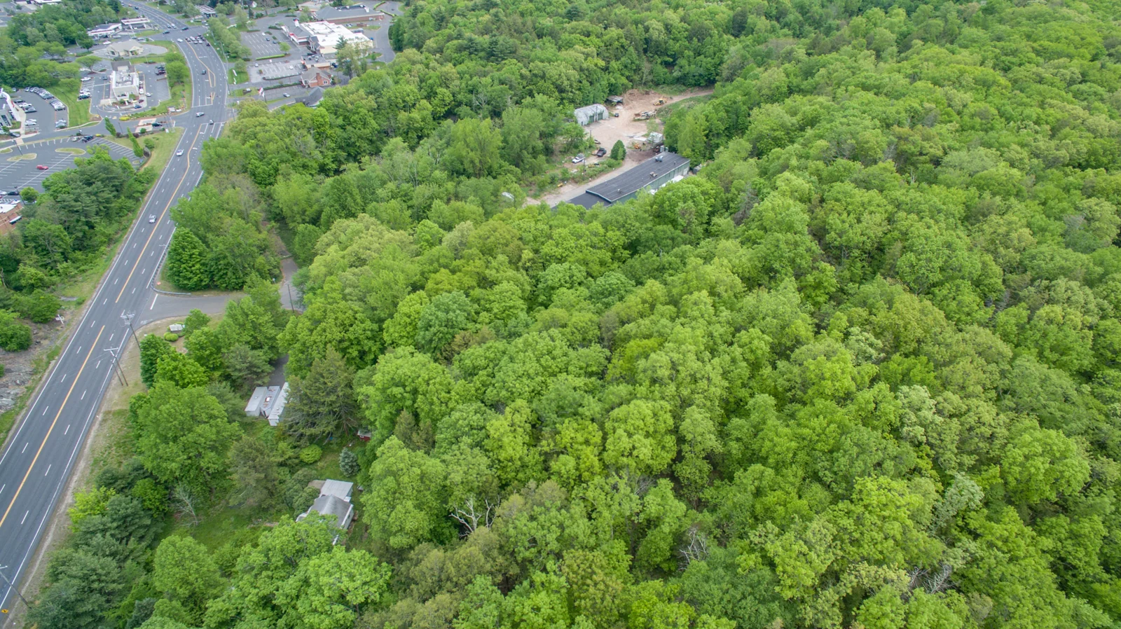Land in Canton, CT — Sale in Canton, CT, photo 4 of 8
