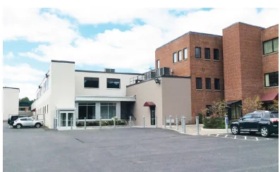 Warehouse / Office and R&D in Four Buildings — Sale in Danbury, CT, photo 2 of 4