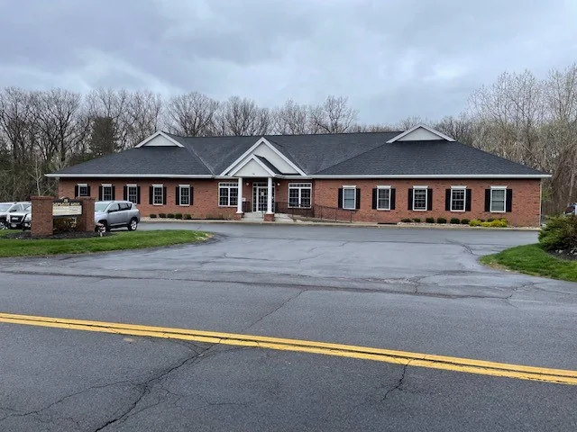 Office in Clifton Park, NY — Sale in Clifton Park, NY, photo 1 of 8