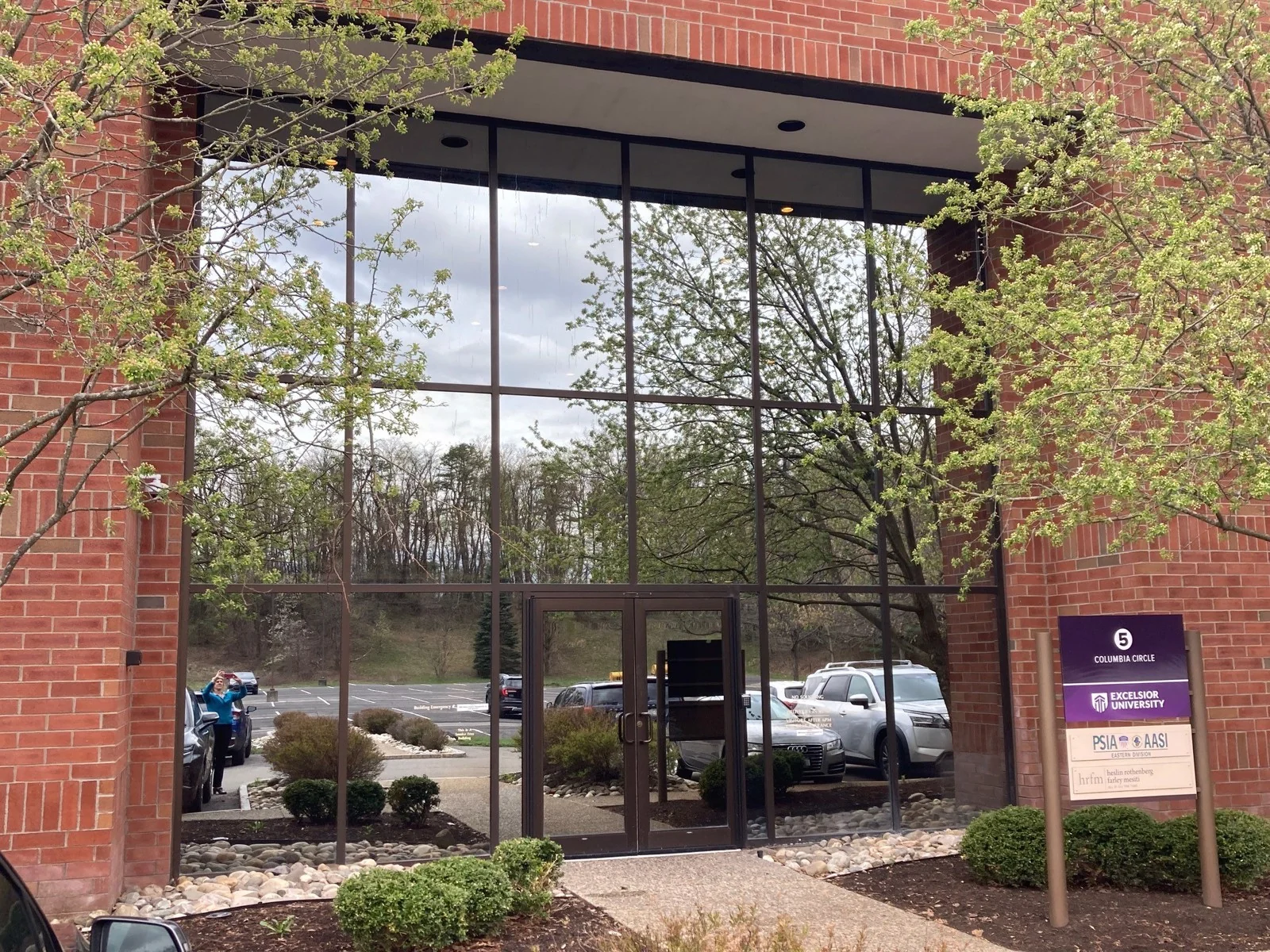Office in Albany, NY — Sale in Albany, NY, photo 2 of 8