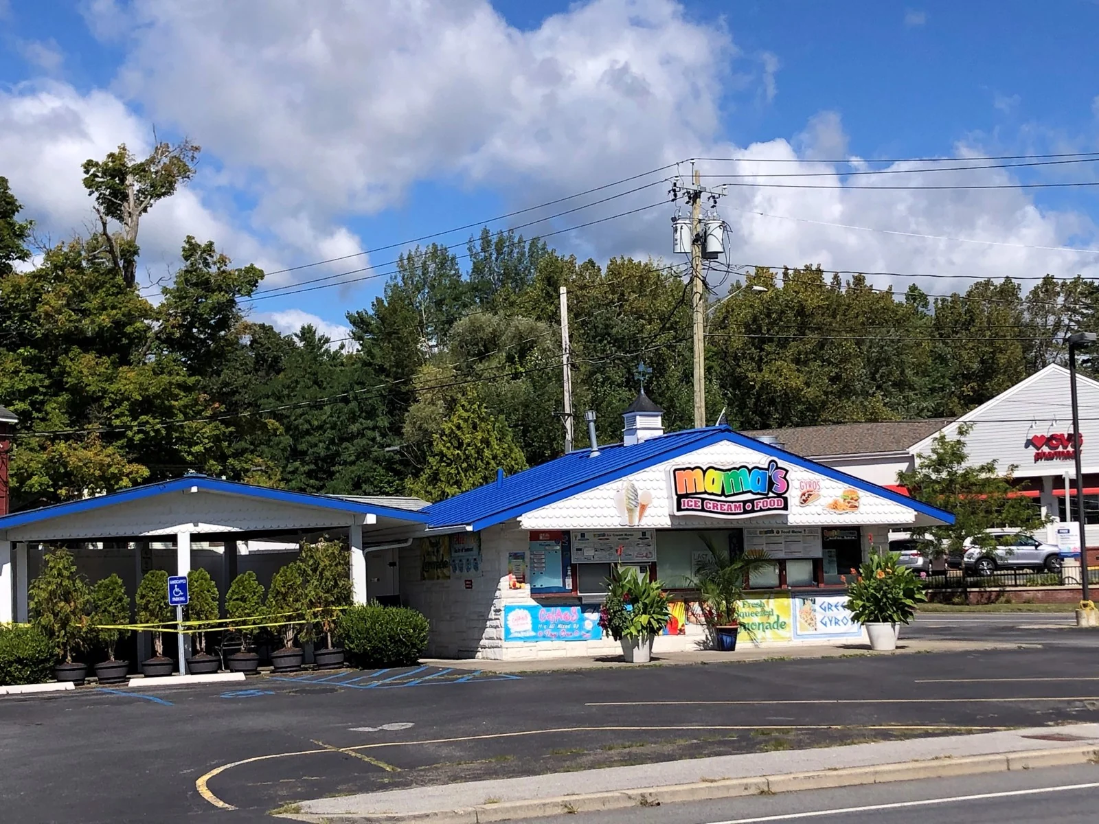 Mama's Ice Cream — Sale in Burnt Hills, NY, photo 1 of 1