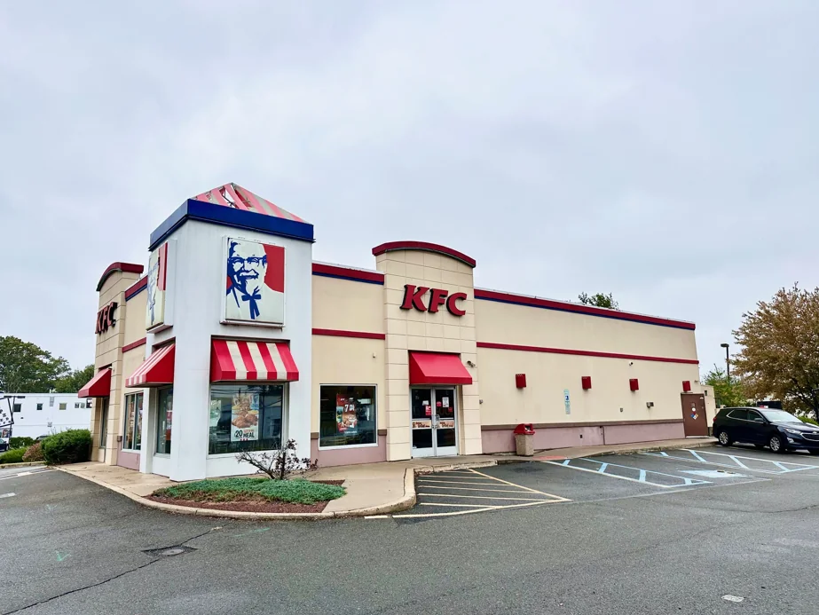 Retail in Cinnaminson, NJ — Sale in Cinnaminson, NJ, photo 1 of 1