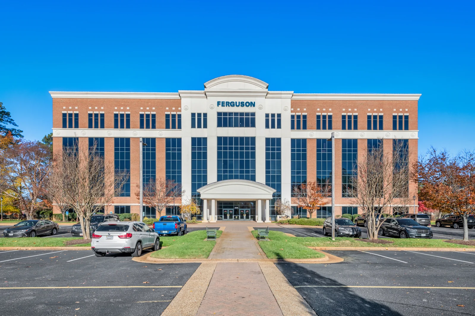 Office in Newport News, VA — Sale in Newport News, VA, photo 2 of 2