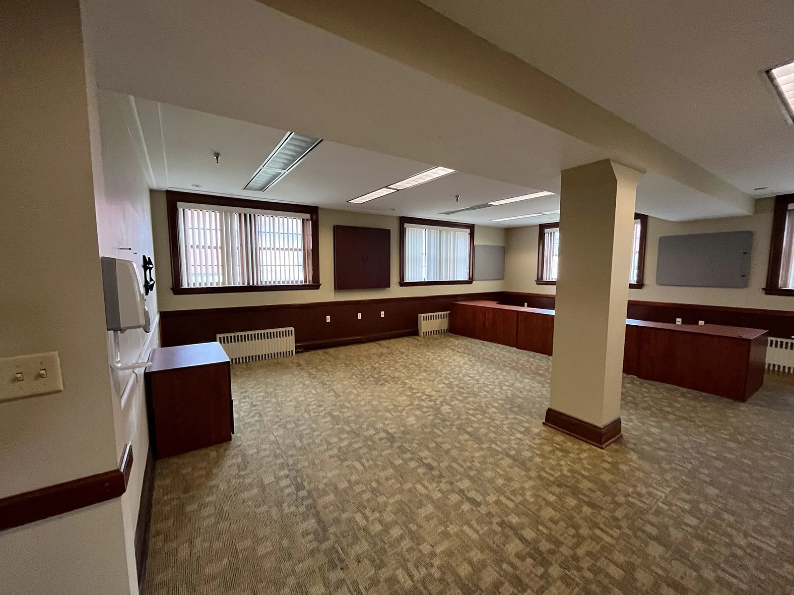 Office in Rome, NY — Sale in Rome, NY, photo 4 of 8