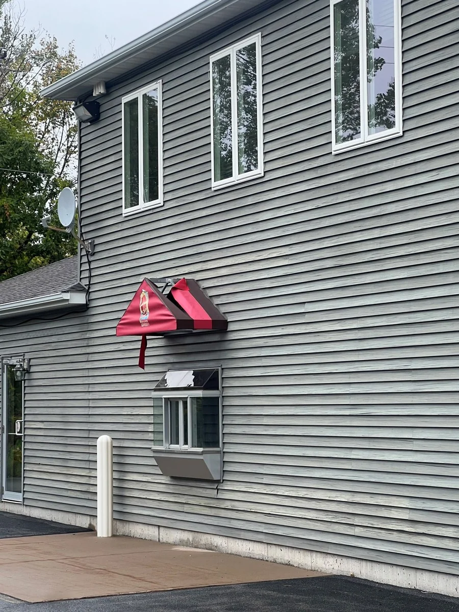 Office in Oneida, NY — Sale in Oneida, NY, photo 2 of 5