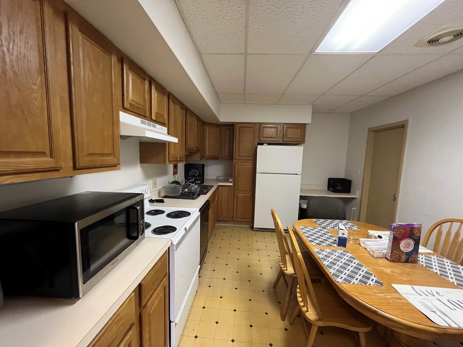 127 Washington St — Sale in Binghamton, NY, photo 2 of 5