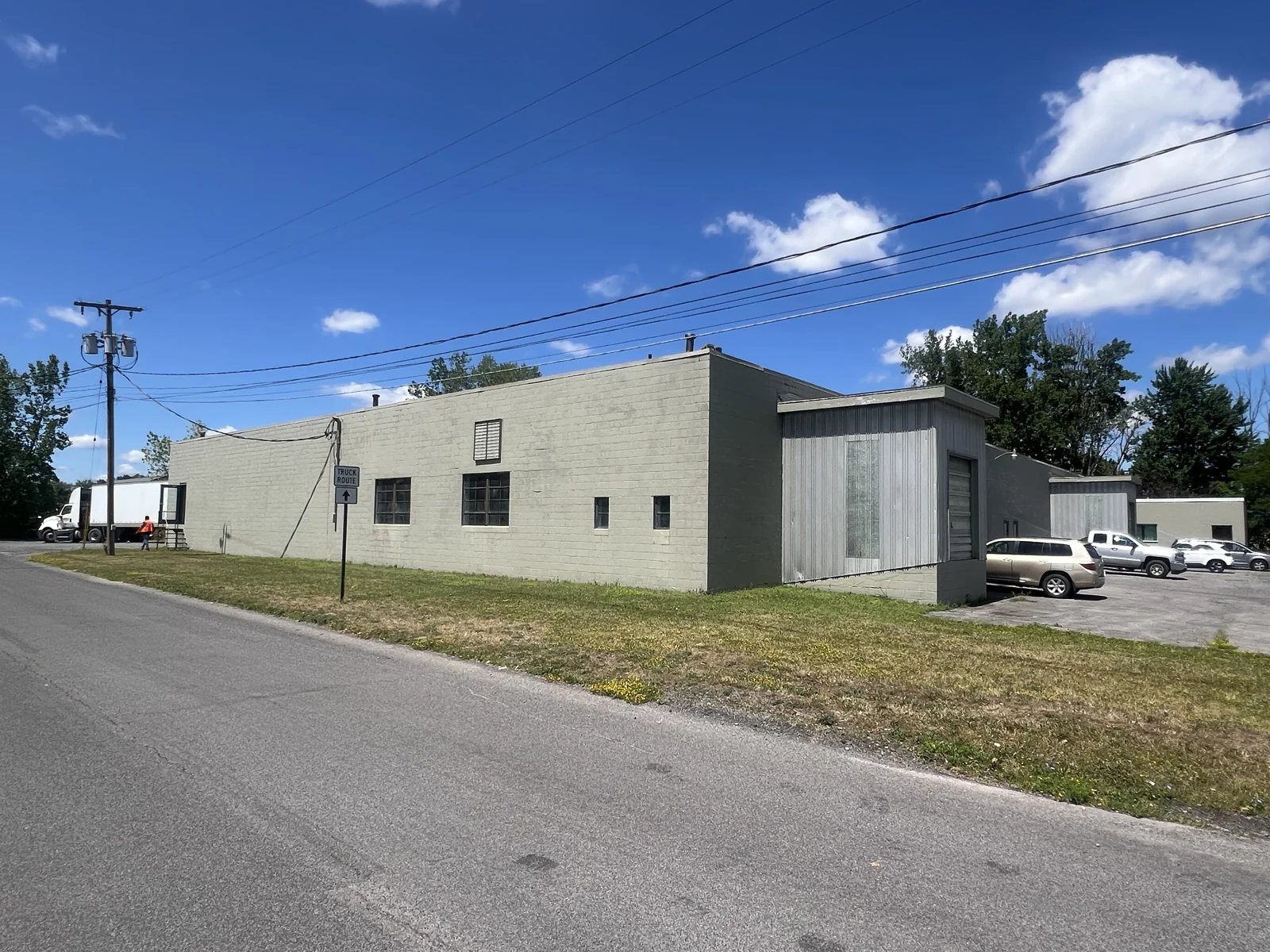 Industrial in East Syracuse, NY — Sale in East Syracuse, NY, photo 4 of 8