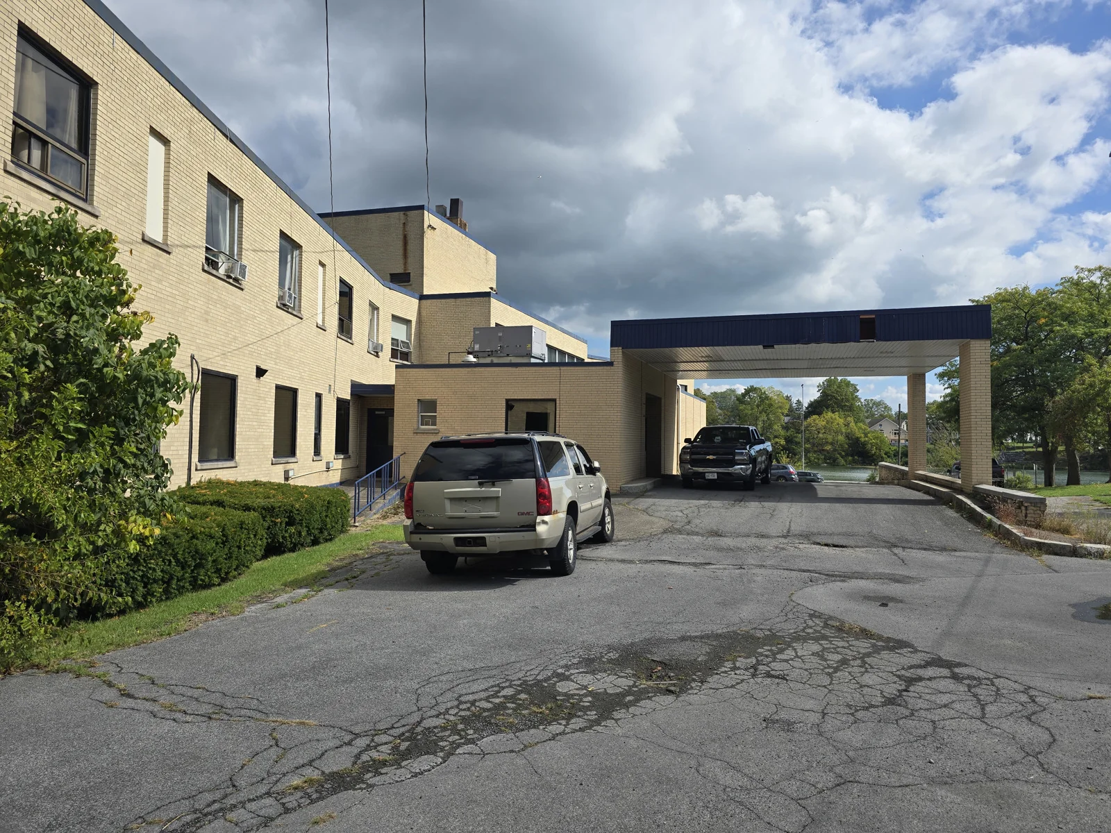 Lakeview Apartments — Sale in Seneca Falls, NY, photo 1 of 5