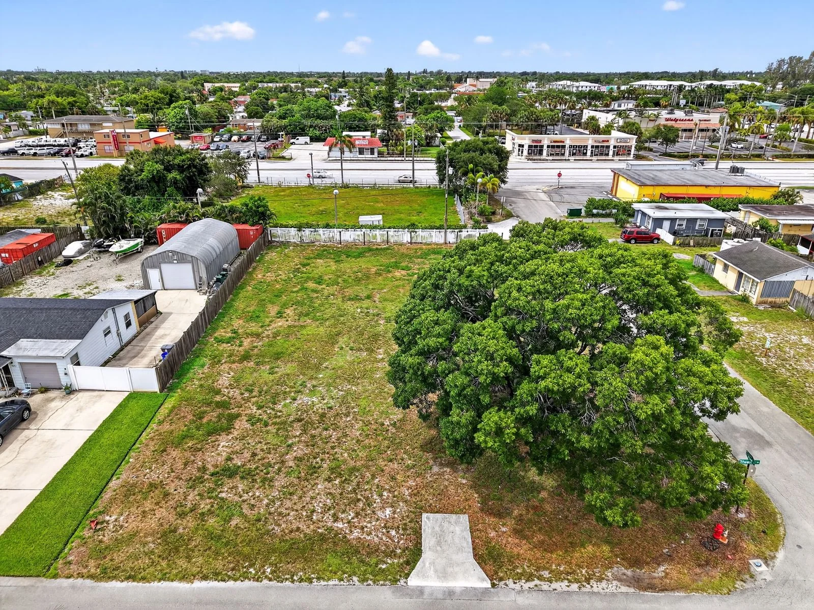 Land in West Palm Beach, FL — Sale in West Palm Beach, FL, photo 2 of 8