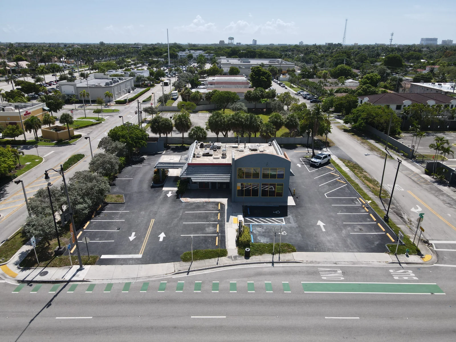 Retail in Hollywood, FL — Sale in Hollywood, FL, photo 3 of 7