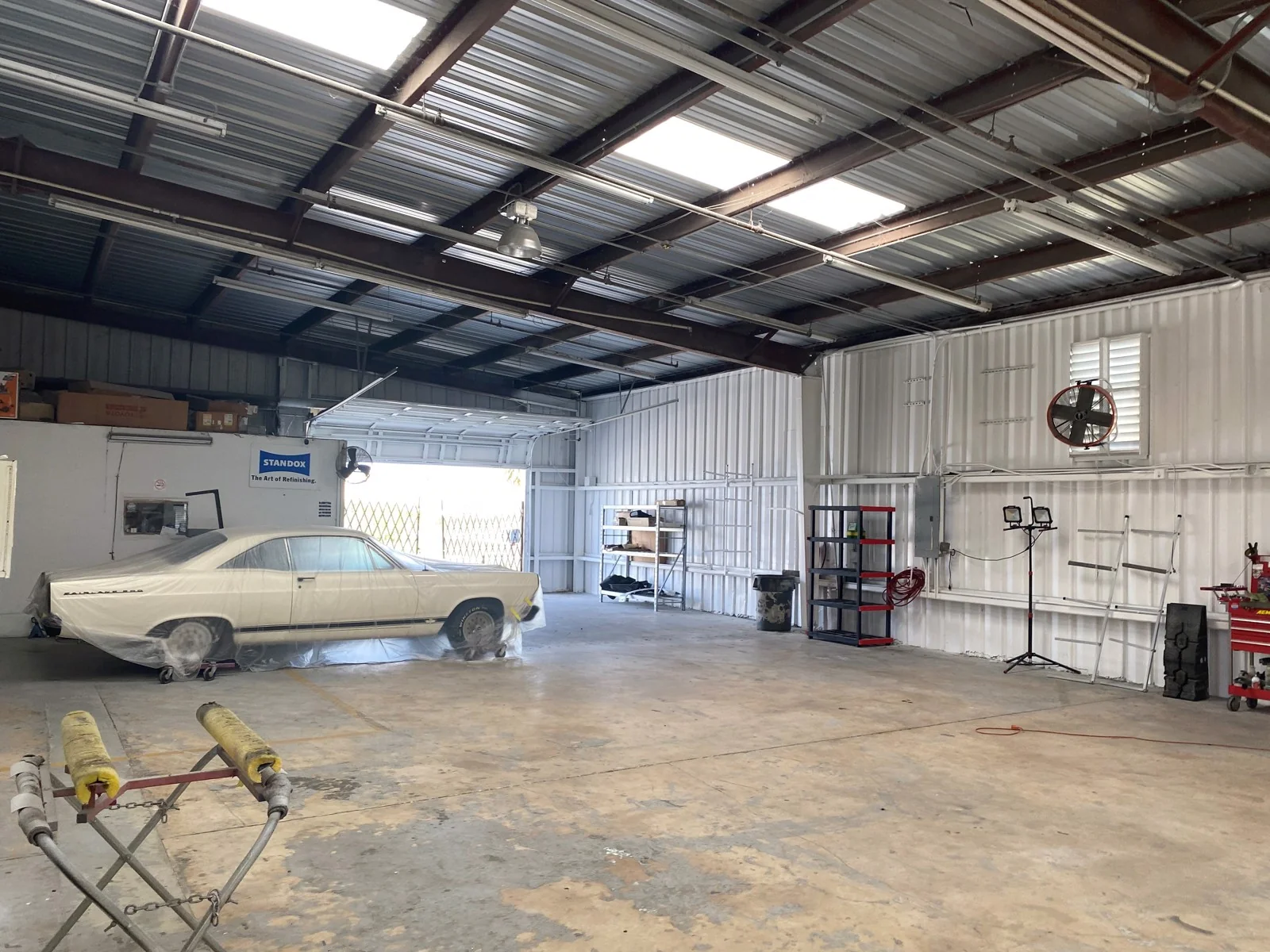 Industrial in West Palm Beach, FL — Lease in West Palm Beach, FL, photo 2 of 5
