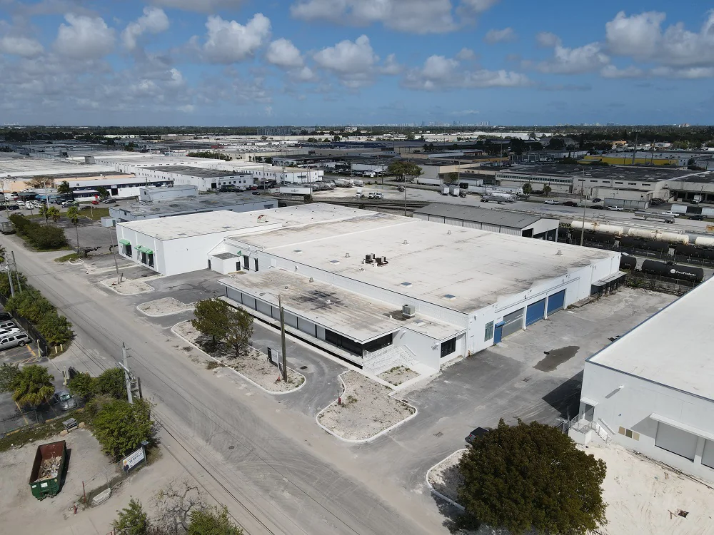 Miami Warehouse Facility — Lease in Miami, FL, photo 8 of 8