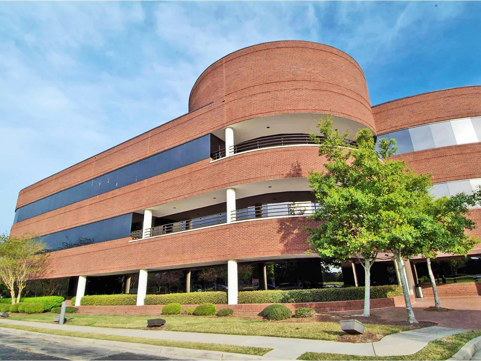Fontaine Business Center III — Sale in Columbia, SC, photo 1 of 4