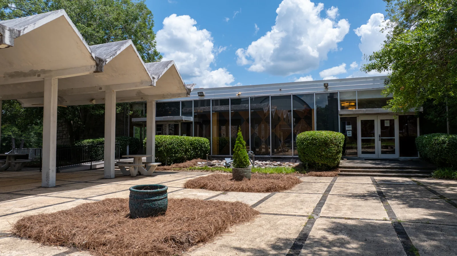 Former Lutheran Theological Southern Seminary Campus — Sale in Columbia, SC, photo 6 of 8
