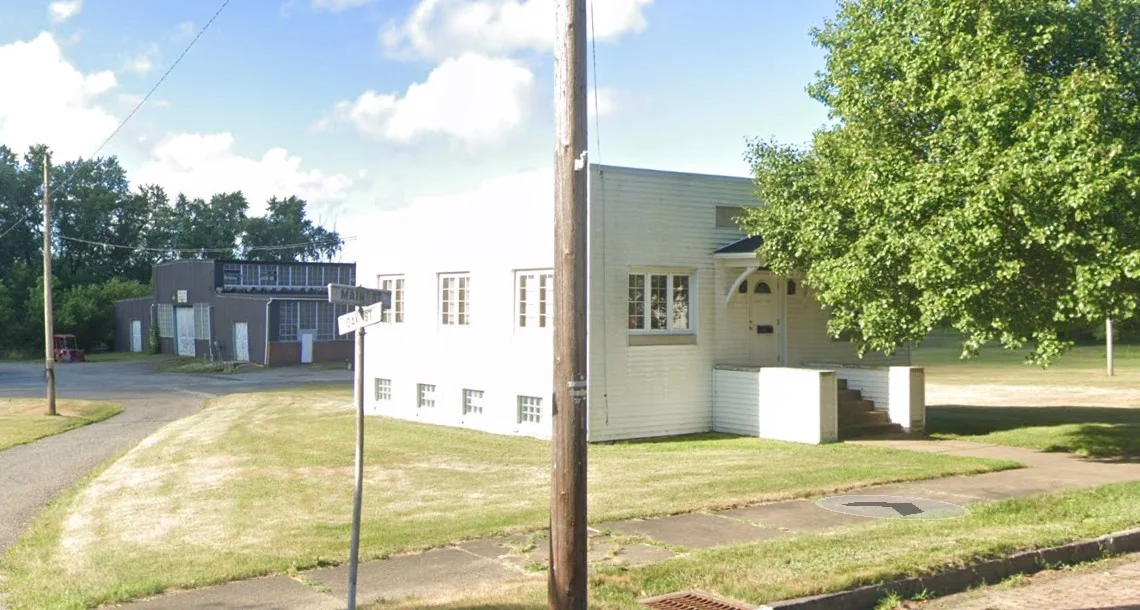 OFFICE OR WAREHOUSE SPACE AVAILABLE