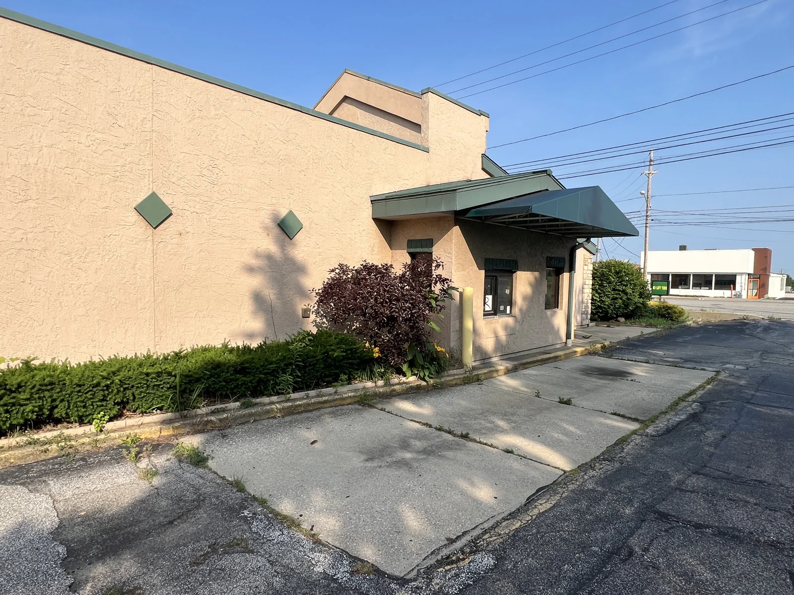 1,788 SF Freestanding Retail Available Along Mentor… — Lease in Mentor, OH, photo 5 of 8
