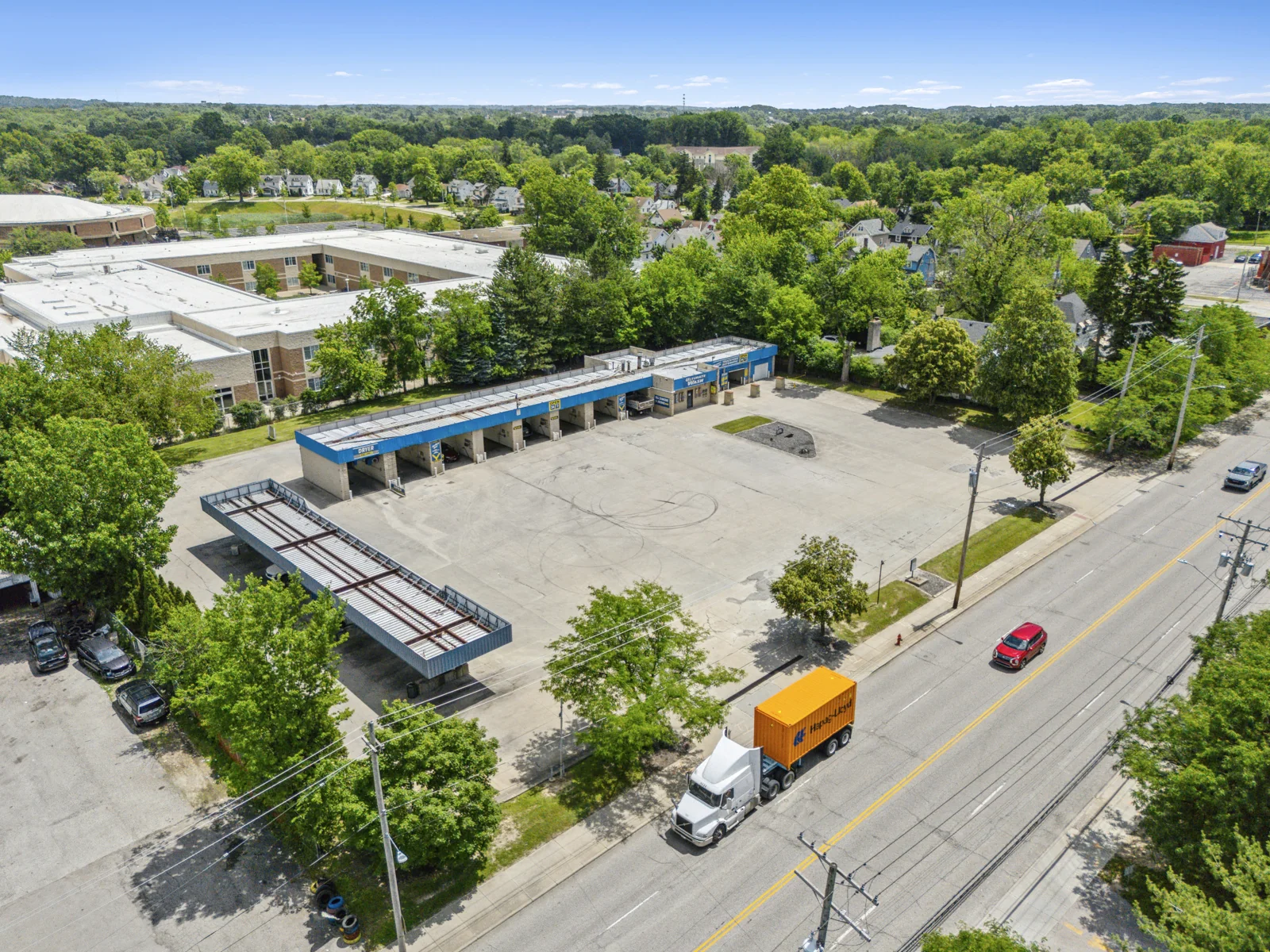 Freestanding Self Service Car Wash on 1.83 AC — Sale in Maple Heights, OH, photo 4 of 8