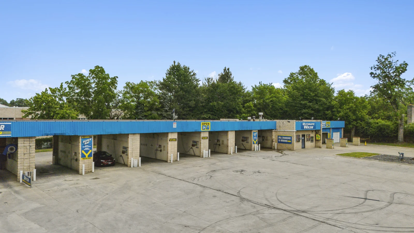 Freestanding Self Service Car Wash on 1.83 AC — Sale in Maple Heights, OH, photo 6 of 8