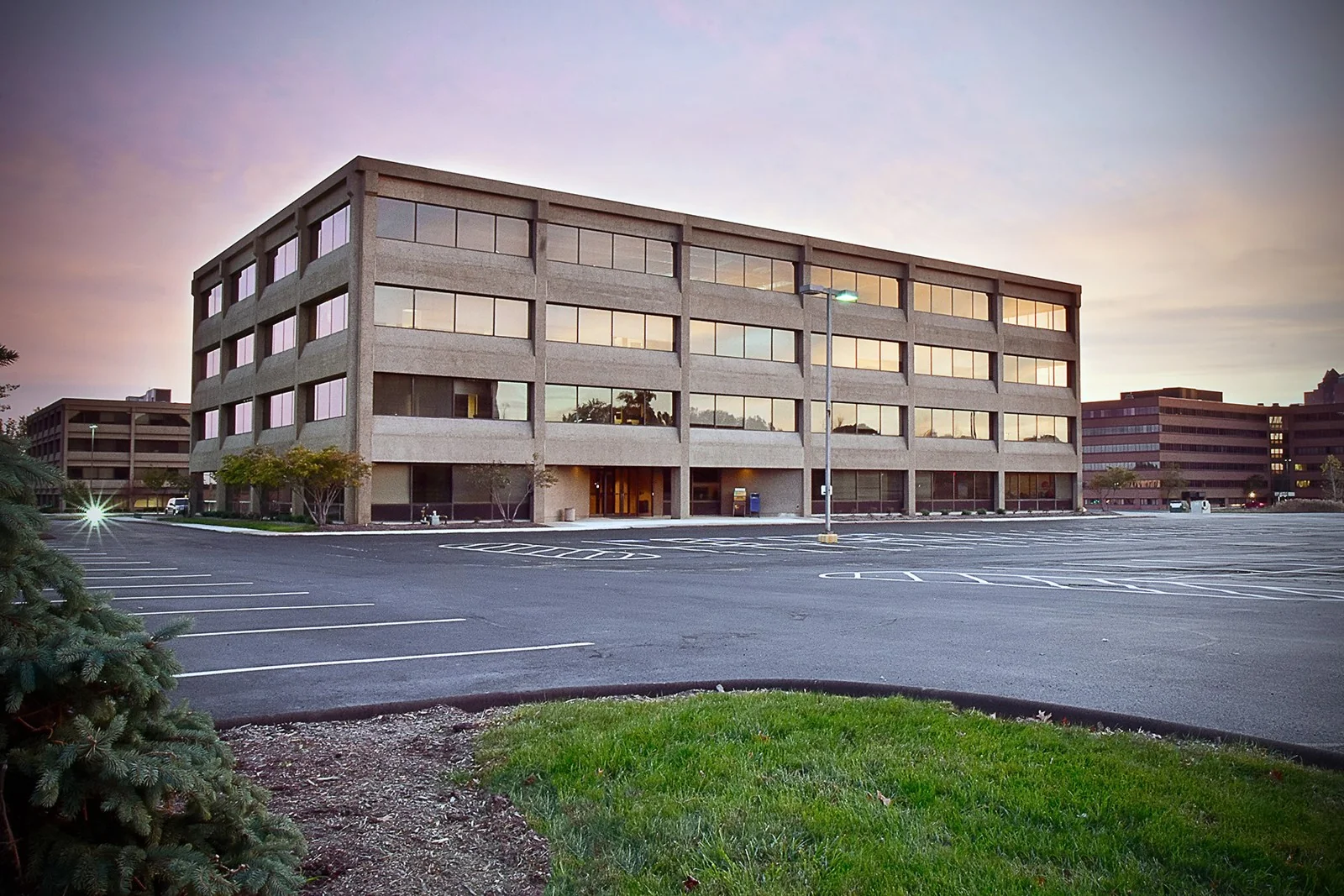 6111 Oak Tree Blvd.