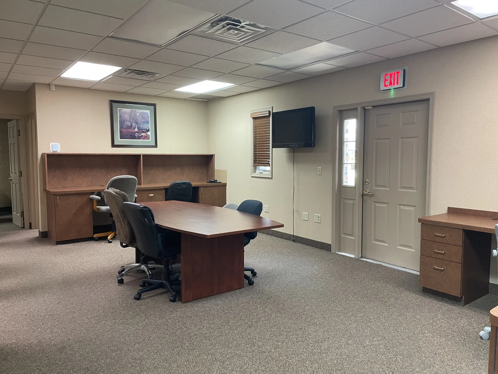 Office in Elyria, OH — Sale in Elyria, OH, photo 5 of 8