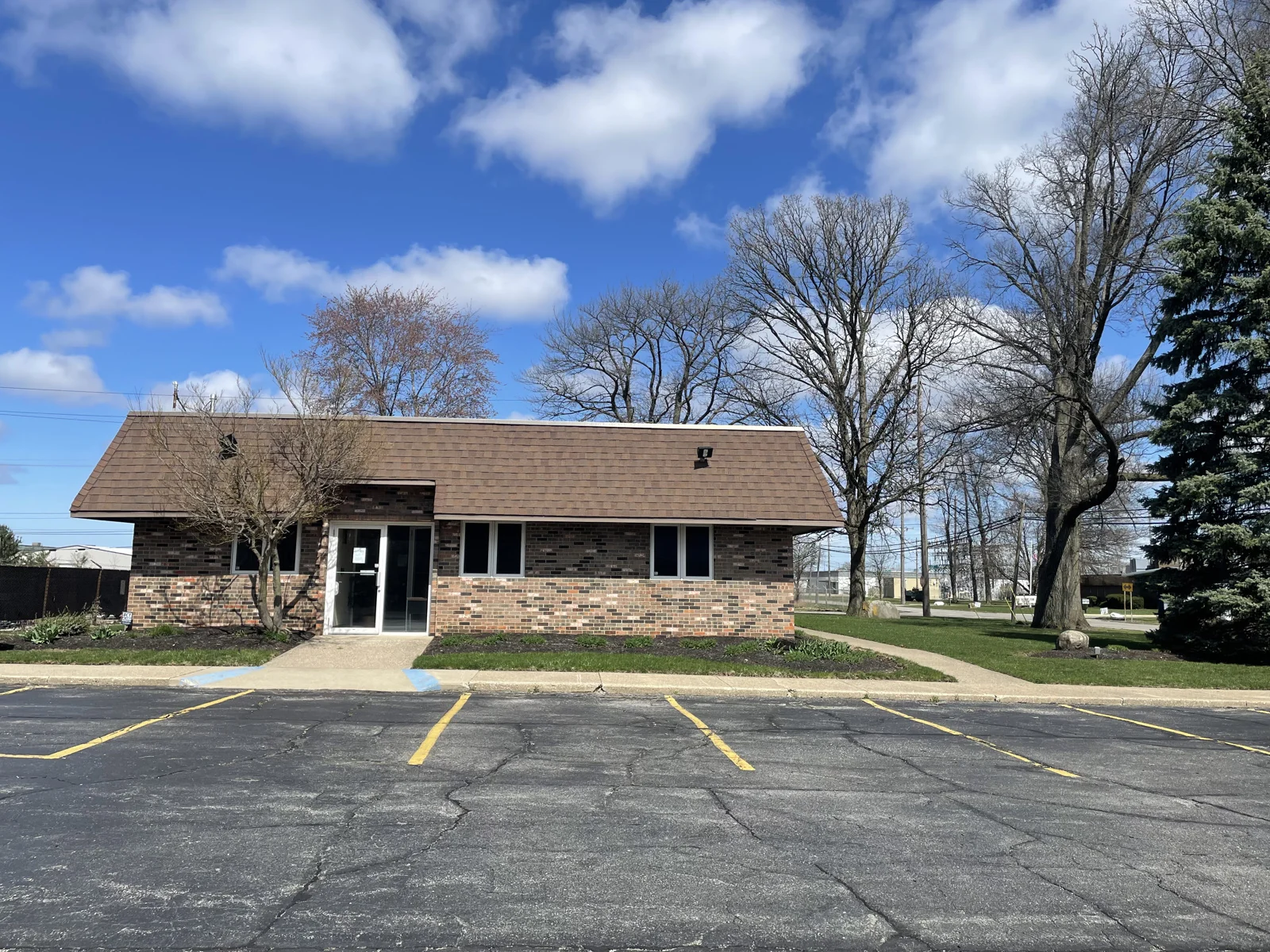 Office in Elyria, OH — Sale in Elyria, OH, photo 8 of 8