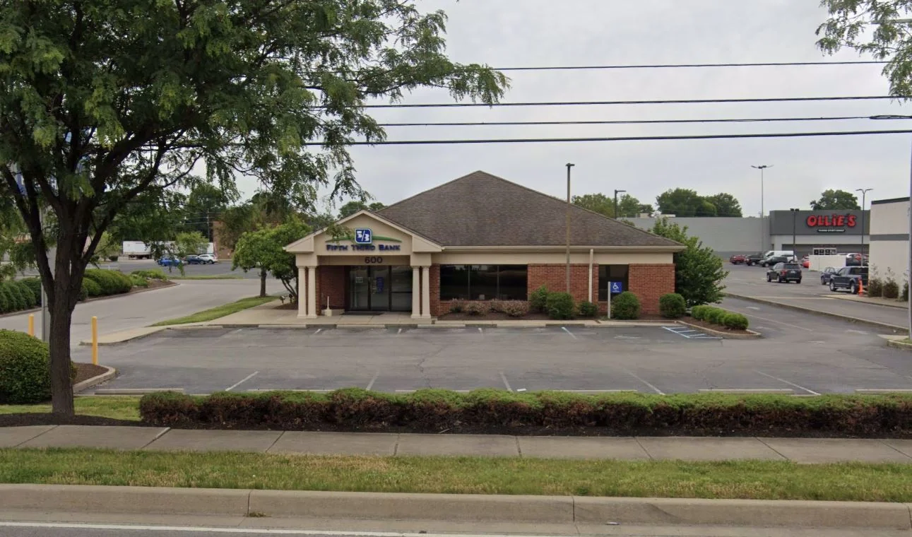 Freestanding Building with Drive-Thru — Sale in Clarksville, IN, photo 1 of 1
