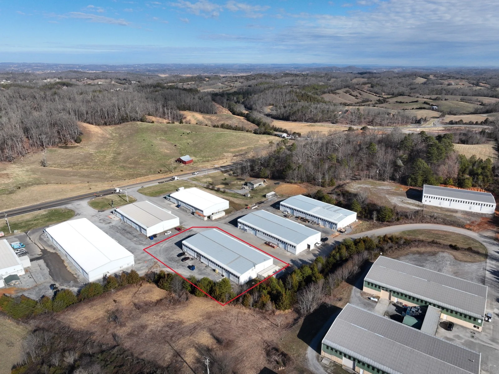 Zelig Industrial Park - Pepper Palace Warehouse Bldg 5 — Sale in Sevierville, TN, photo 3 of 8