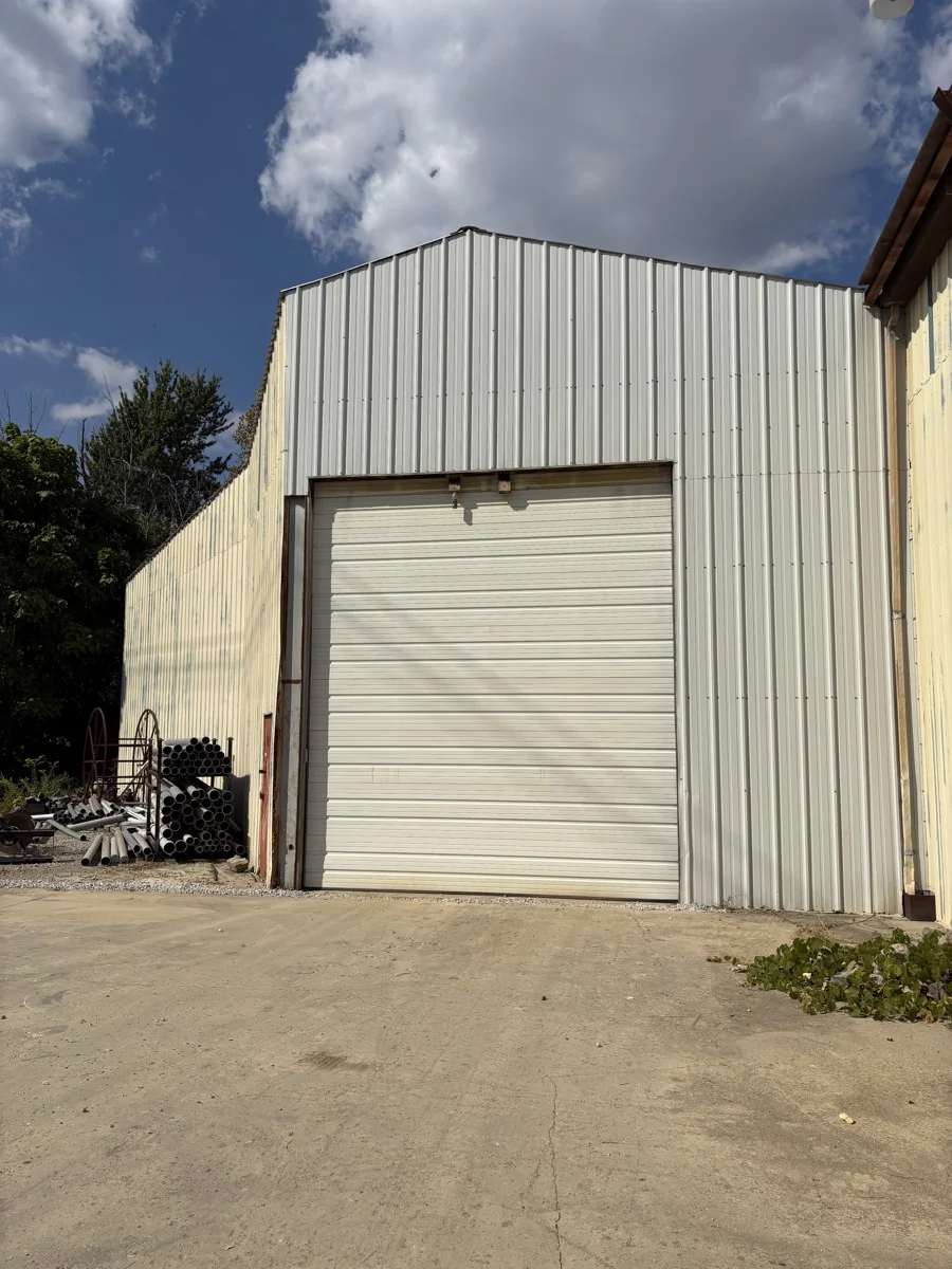 Industrial in Hilliard, OH — Sale in Hilliard, OH, photo 5 of 8