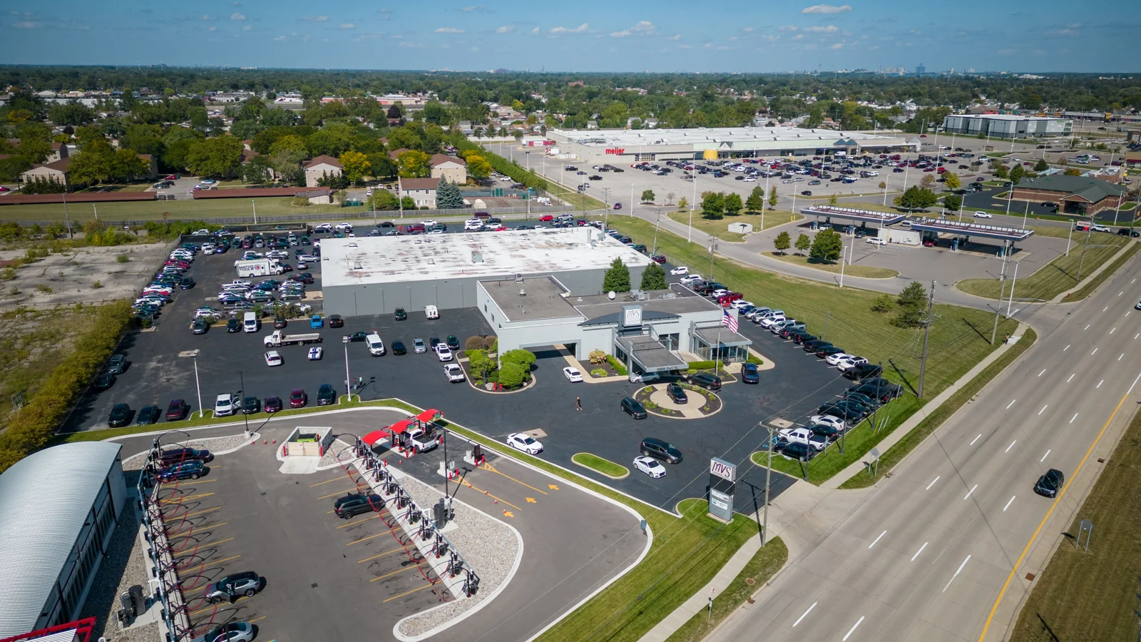 Retail in Southgate, MI — Sale in Southgate, MI, photo 3 of 6