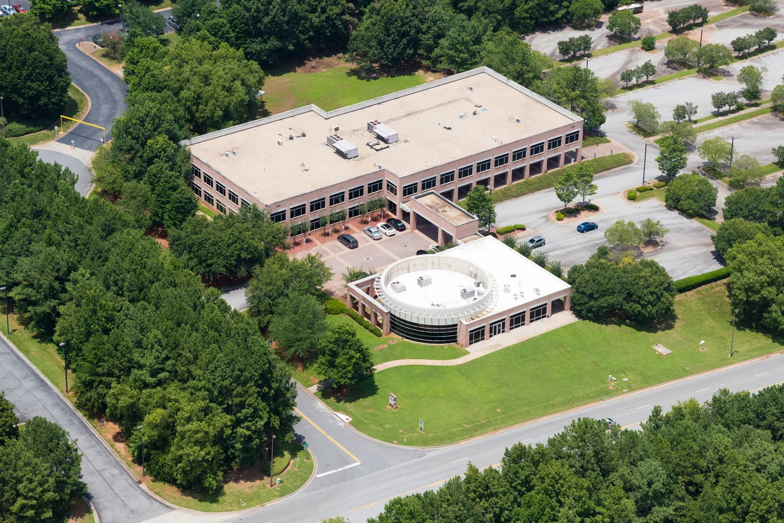 2855 Rolling Pin Lane — Sale in Suwanee, GA, photo 1 of 3