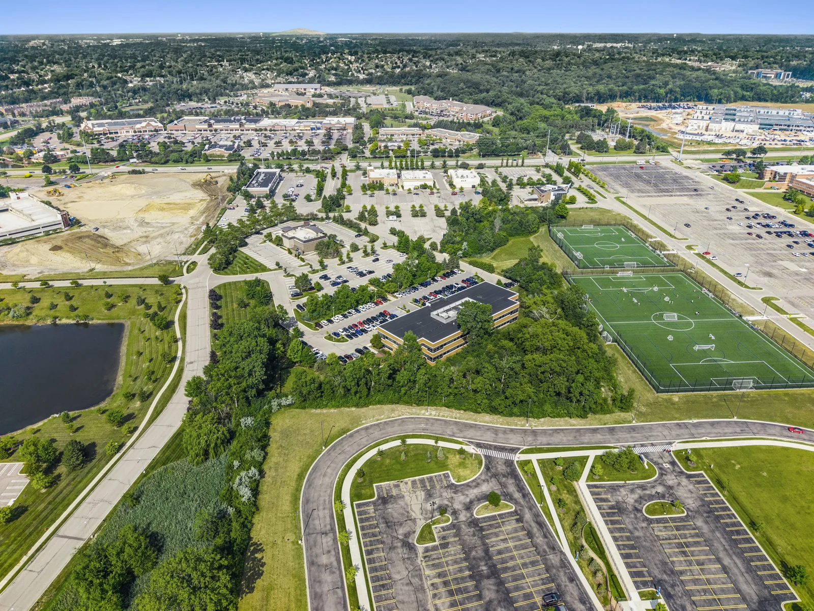 Pet Supplies Plus Corporate HQ — Sale in Livonia, MI, photo 2 of 5