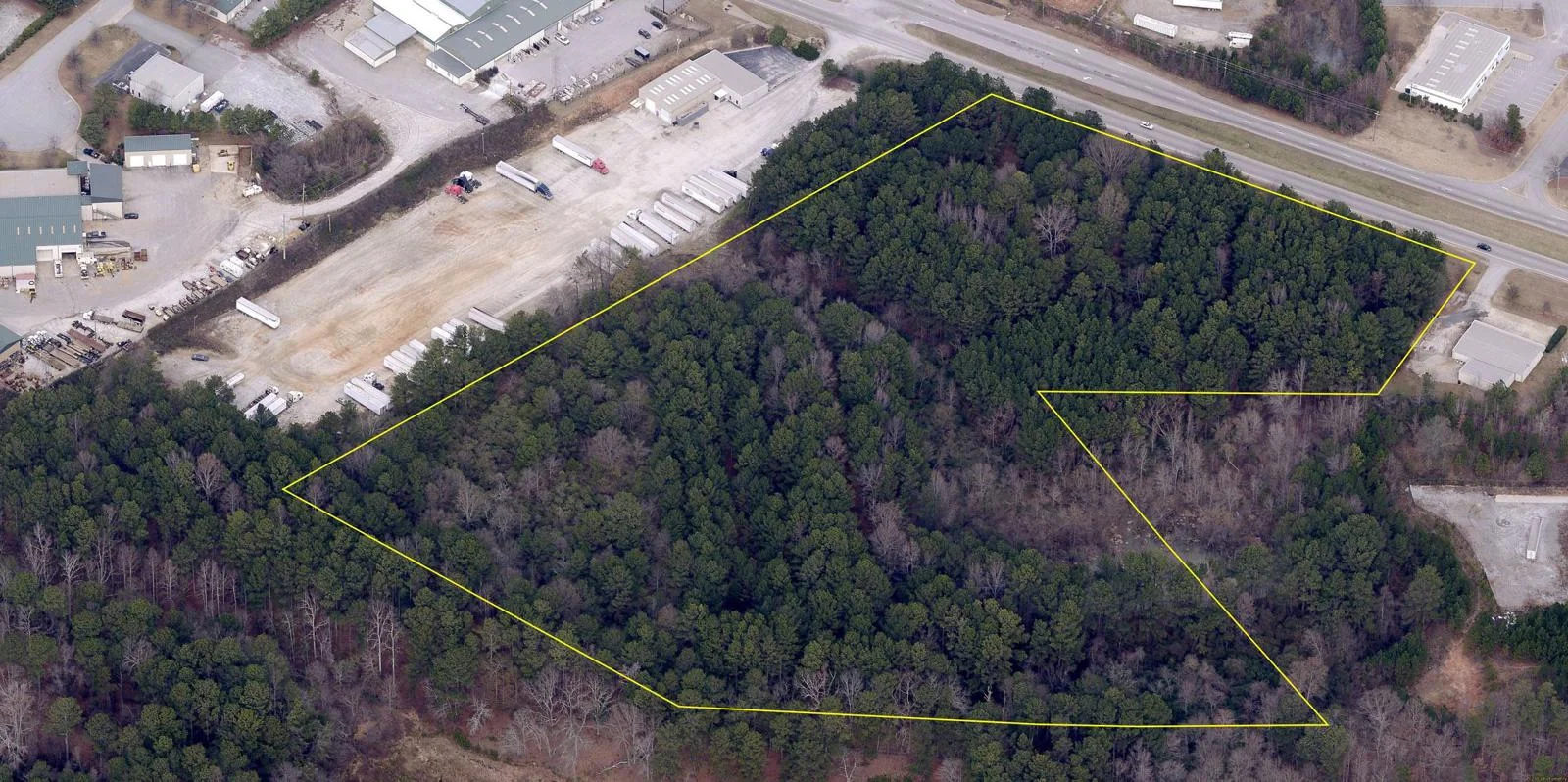 Land in Fairburn, GA — Sale in Fairburn, GA, photo 3 of 4