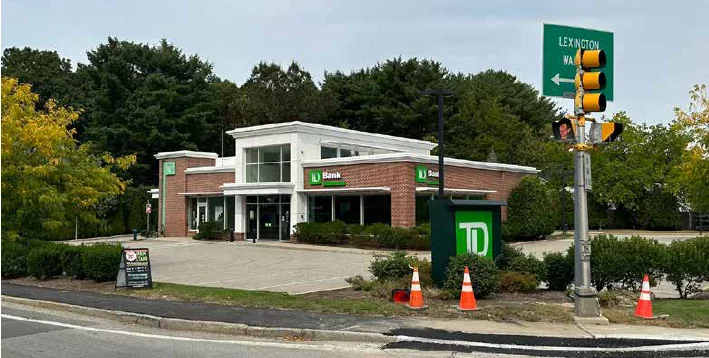 Retail in Lexington, MA — Lease in Lexington, MA, photo 1 of 1