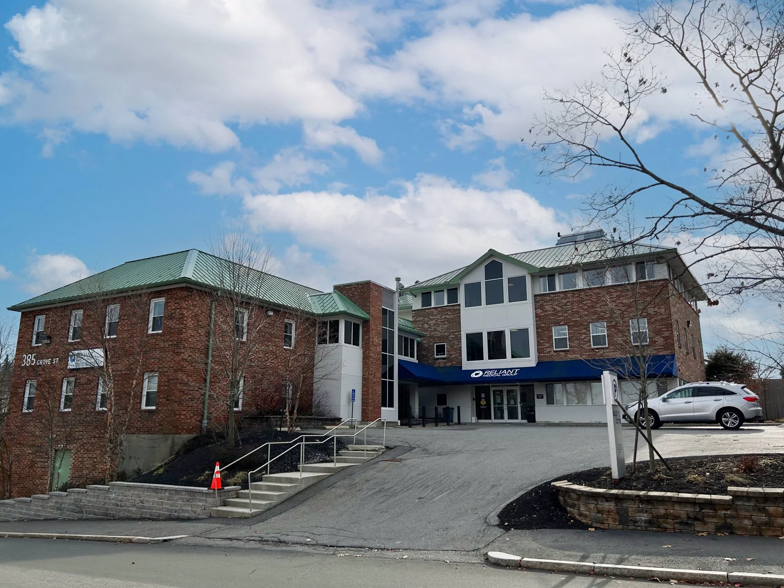 Office in Worcester, MA — Lease in Worcester, MA, photo 2 of 2