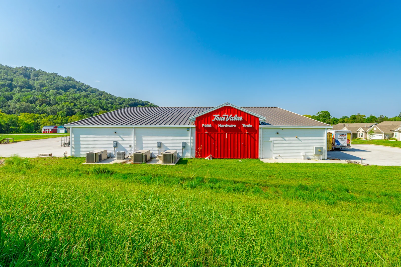 Retail in Ooltewah, TN — Sale in Ooltewah, TN, photo 2 of 8