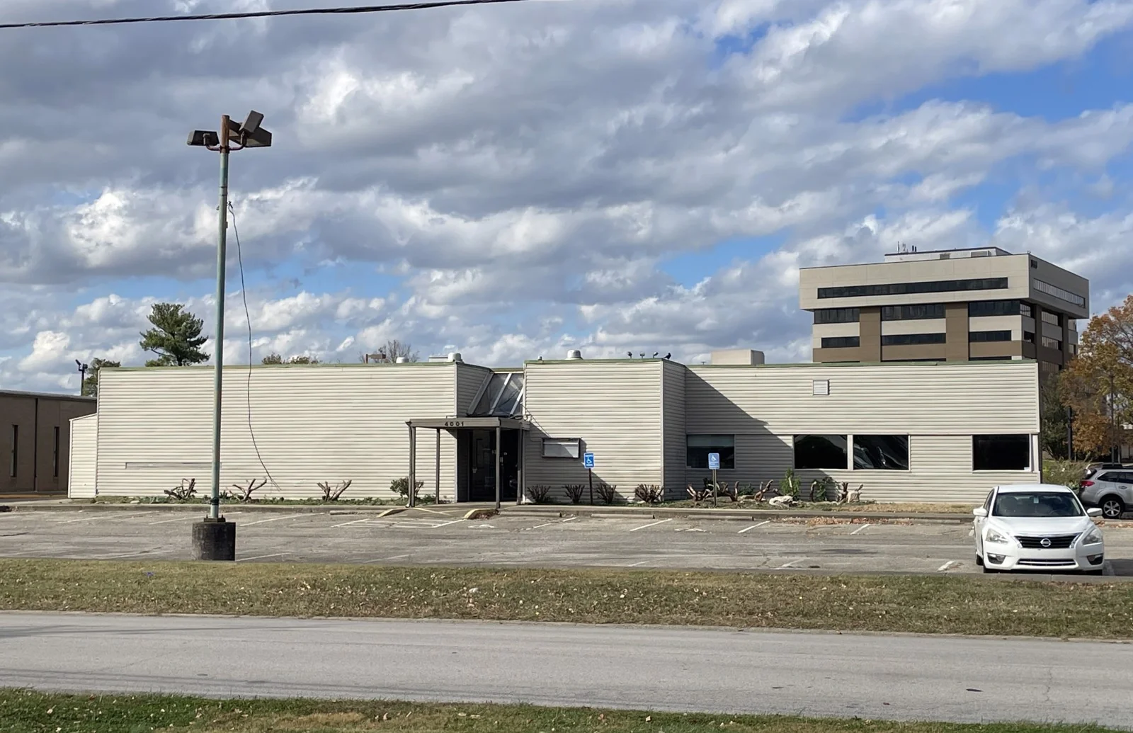 Office in Louisville, KY — Sale in Louisville, KY, photo 1 of 1