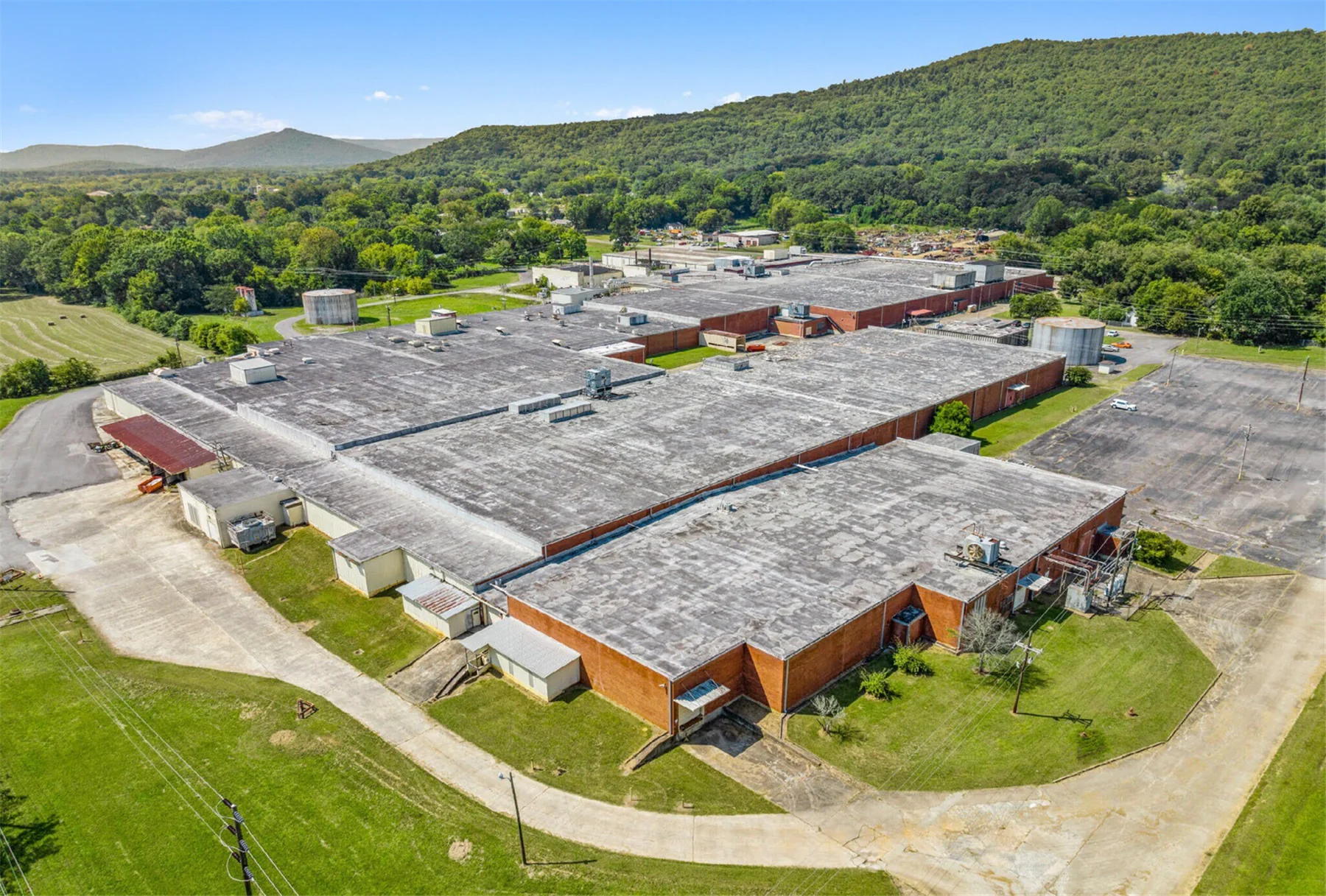 Industrial in Stevenson, AL — Sale in Stevenson, AL, photo 1 of 1