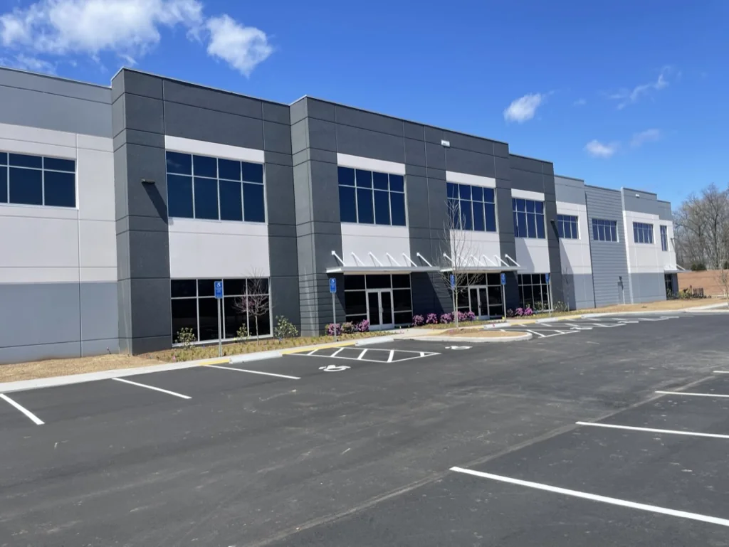 Day Hill Logistics Center — Lease in Windsor, CT, photo 2 of 8