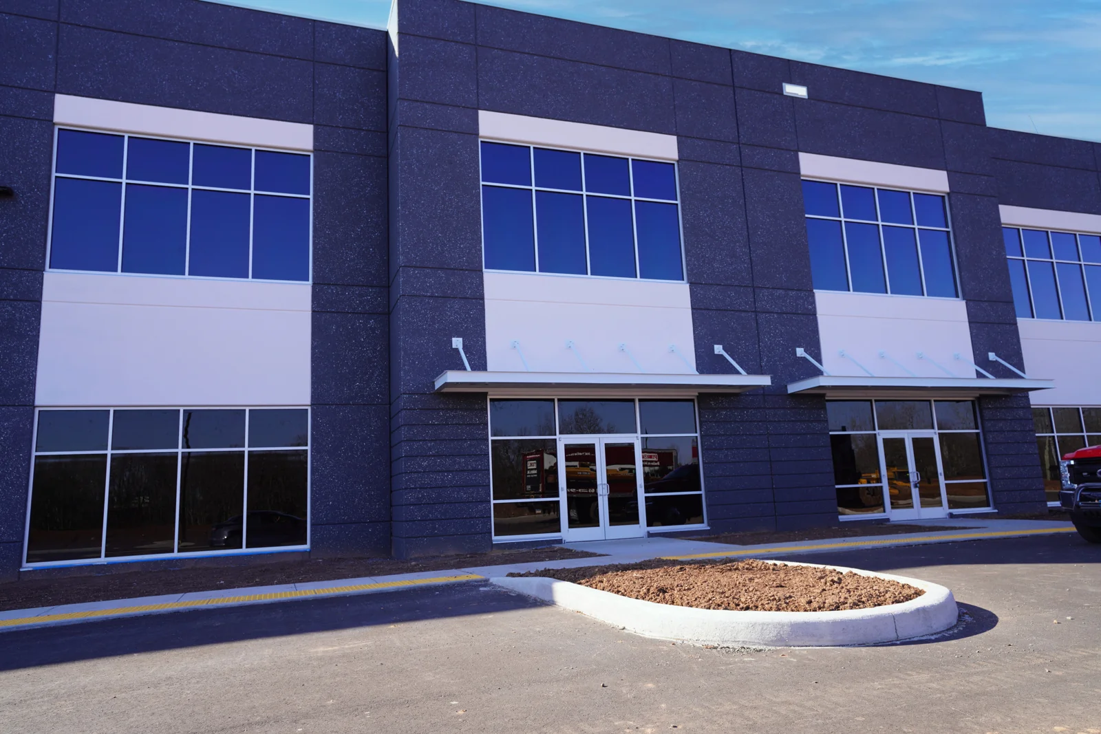 Day Hill Logistics Center — Lease in Windsor, CT, photo 4 of 8