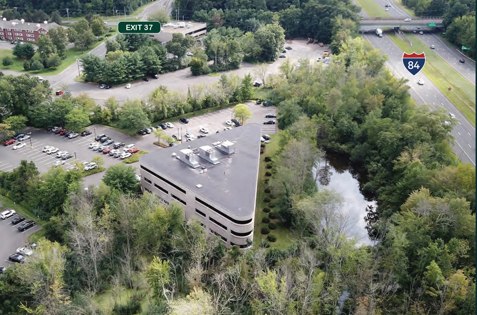 Office in Farmington, CT — Sale in Farmington, CT, photo 3 of 4