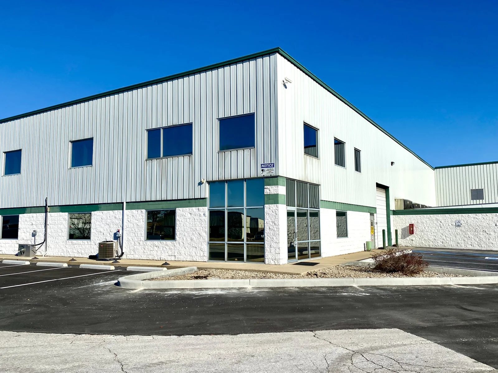 Industrial in Indianapolis, IN — Sale in Indianapolis, IN, photo 4 of 6