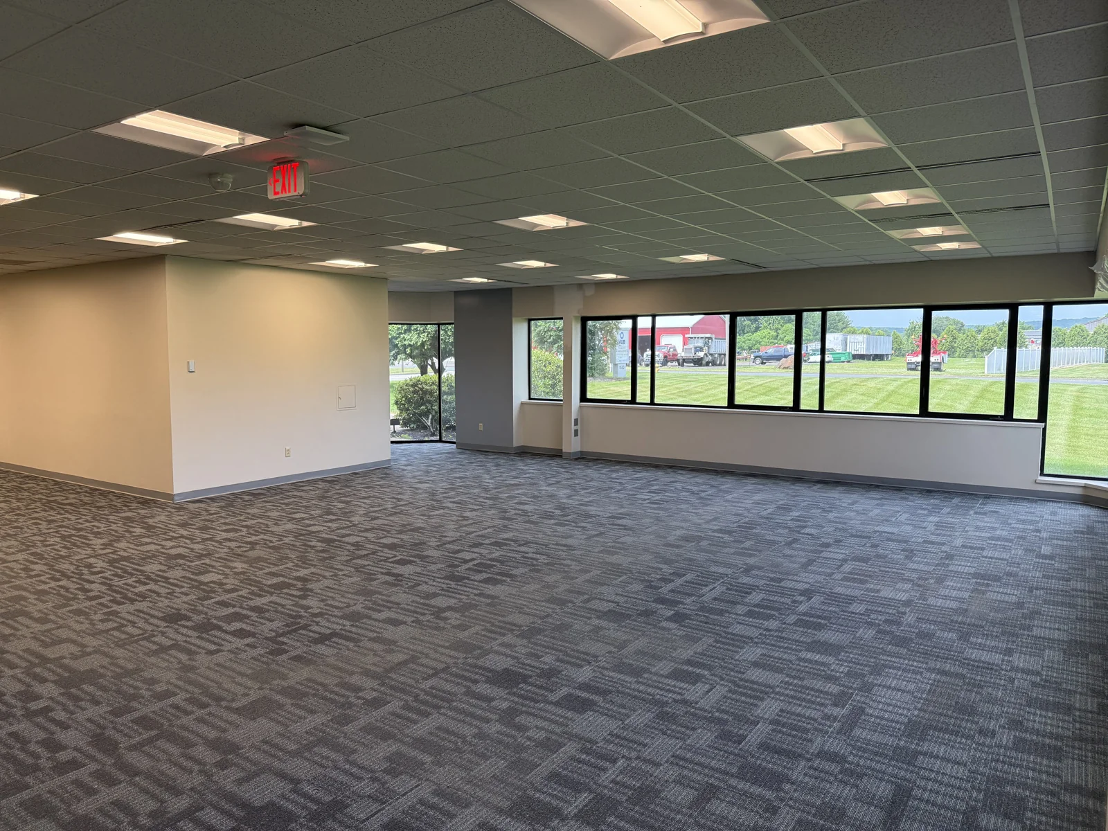 Office in Cheshire, CT — Sale in Cheshire, CT, photo 6 of 7