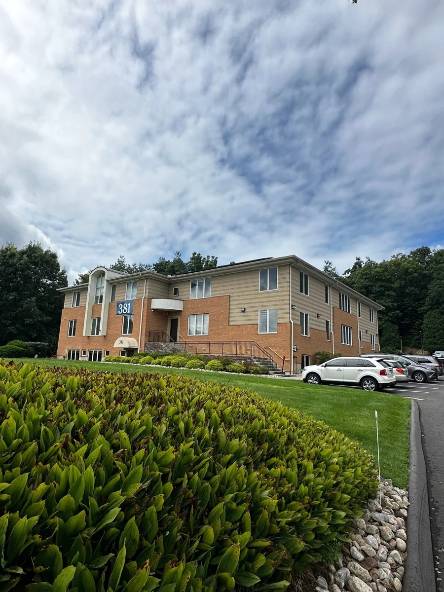 Healthcare in Simsbury, CT — Lease in Simsbury, CT, photo 3 of 8